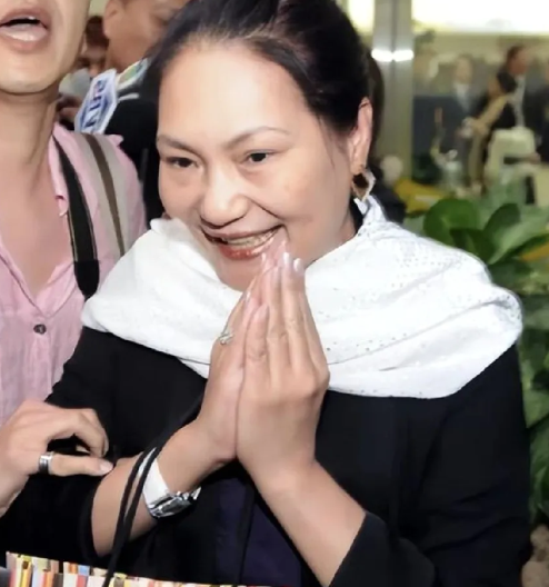 S妈放低姿态决定不争了，原因曝光，还是张兰有先见之明 或会相助