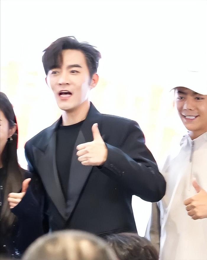 《此生必驾》发布会,谭维维脸肿、江珊自然老去、丁真主动让C位