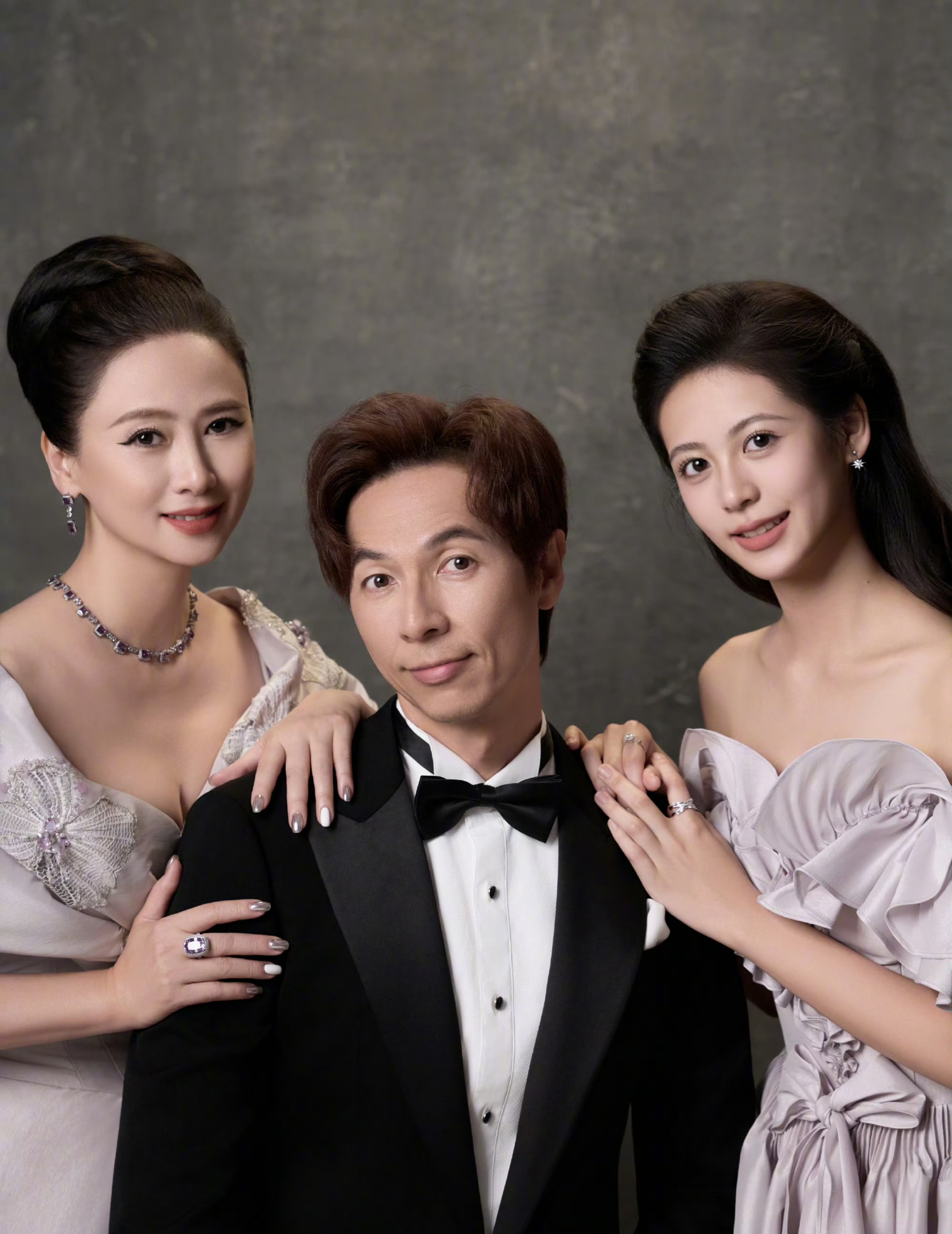 翁虹时隔2年回洛杉矶的家,和老公逛吃逛喝,分居3年仍然很恩爱