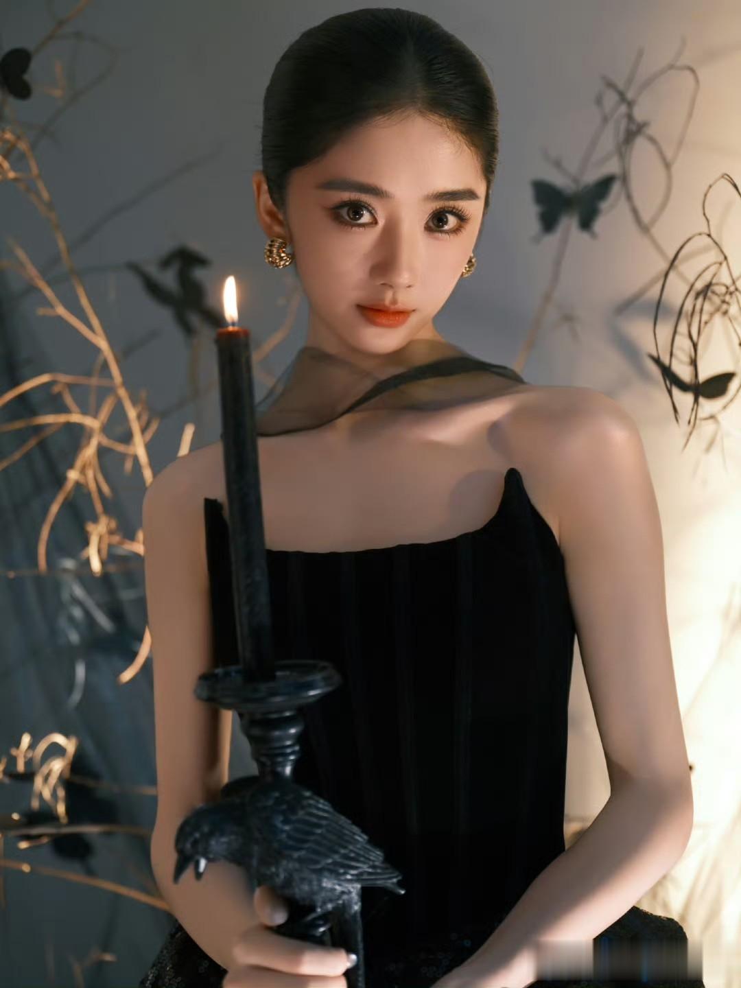 王影璐戴皇冠那模样,真的太惊艳了