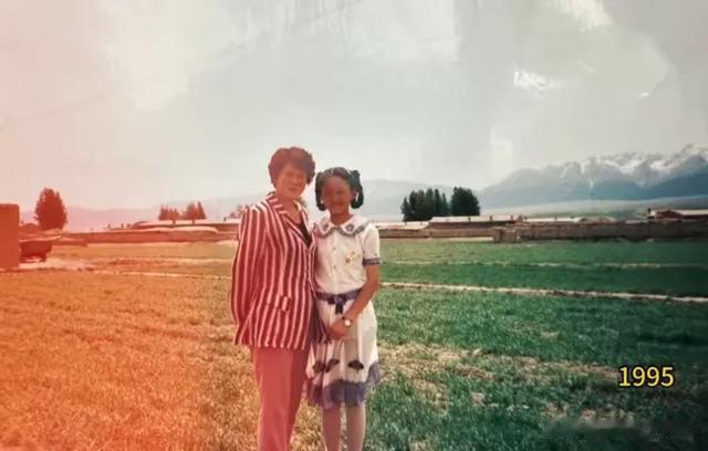 章子怡带娃现身王力宏演唱会!发胖不少,儿子正面照无打码曝光