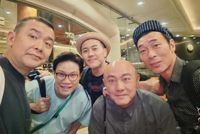 TVB最新收视：剧集综艺普遍下滑，《东张西望》逆势上涨夺冠