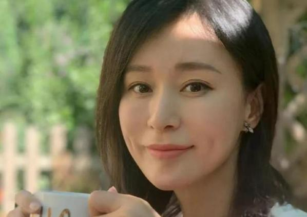 原来他们是两口子,戏里戏外都是夫妻,17岁女儿也是演员