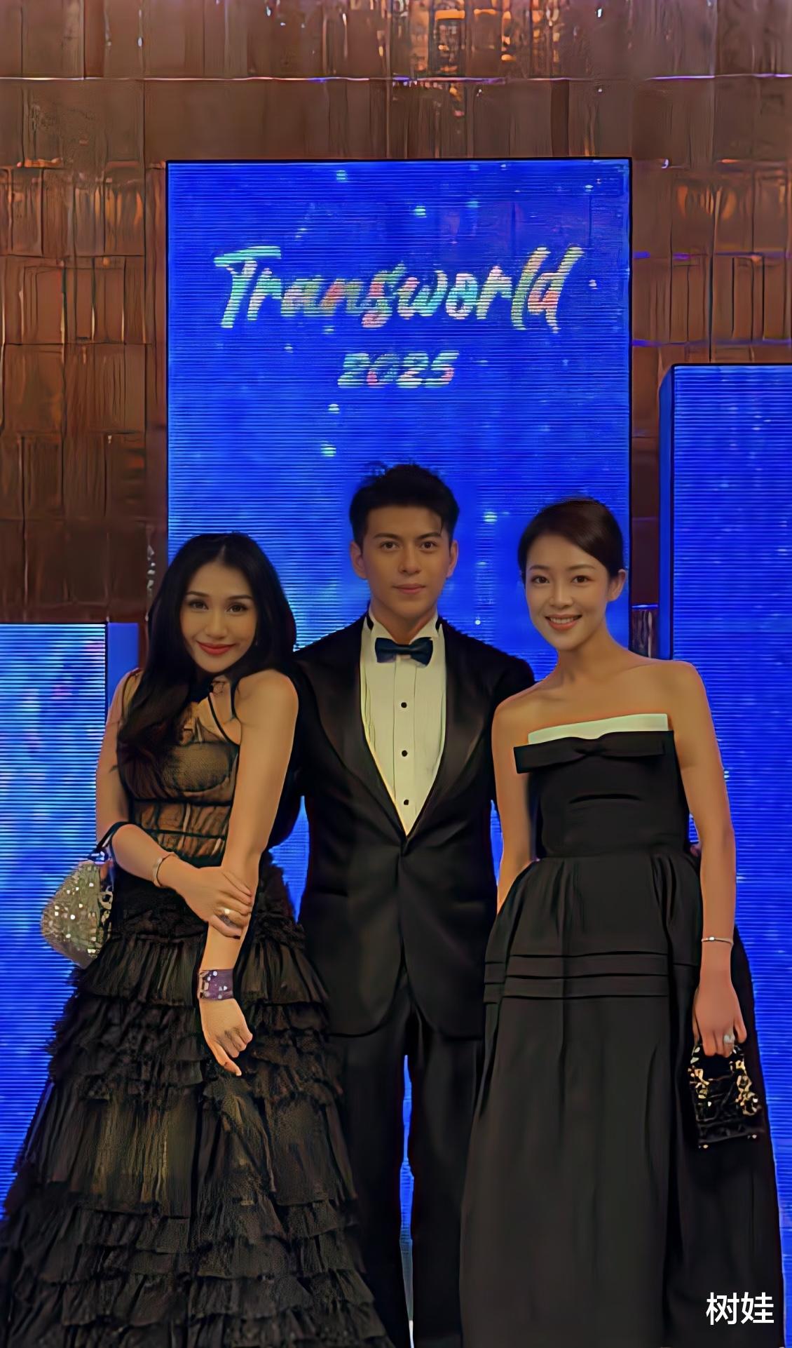 香港富二代组团出席晚宴，杨永晴低调美丽，何超盈耸肩缩脖不自然