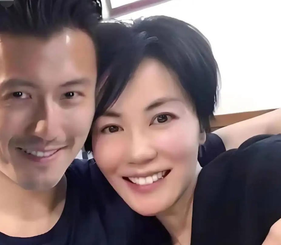 王菲也没想到，谢霆锋会因《镖人》吴京的一个举动，落得口碑暴跌