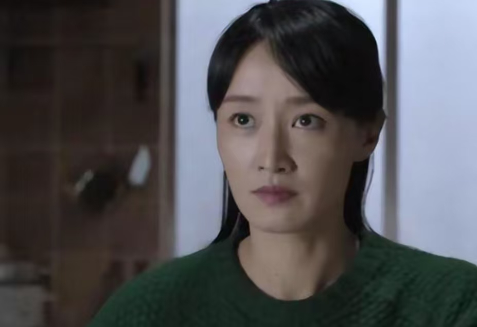 被传是陈坤儿子生母,离开央视的赵子琪,走上了另外一条道路