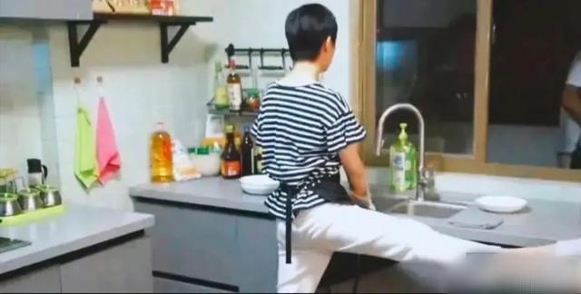 孙俪不拍戏能靠啥谋生？馄饨铺+书法展，全能型人生太爽了吧？