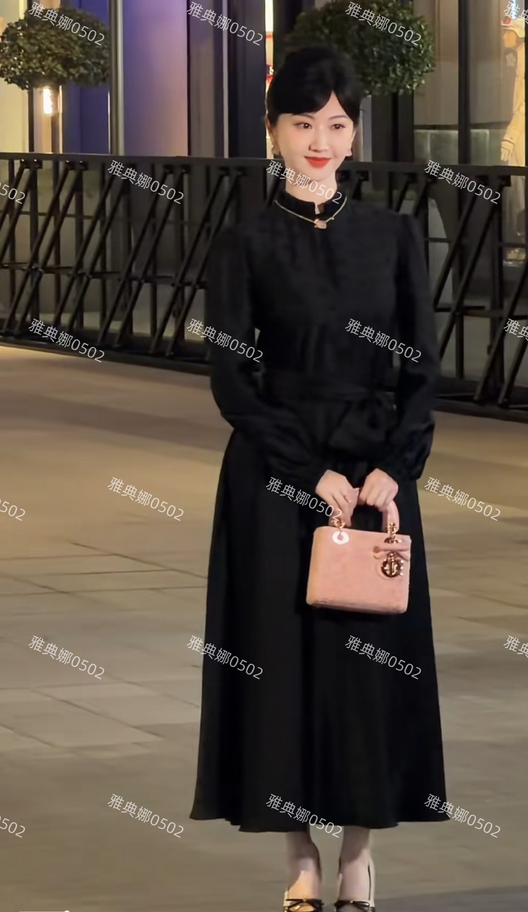 地下车库偶遇景甜，她今天的造型让粉丝梦回《司藤》本人白到发光