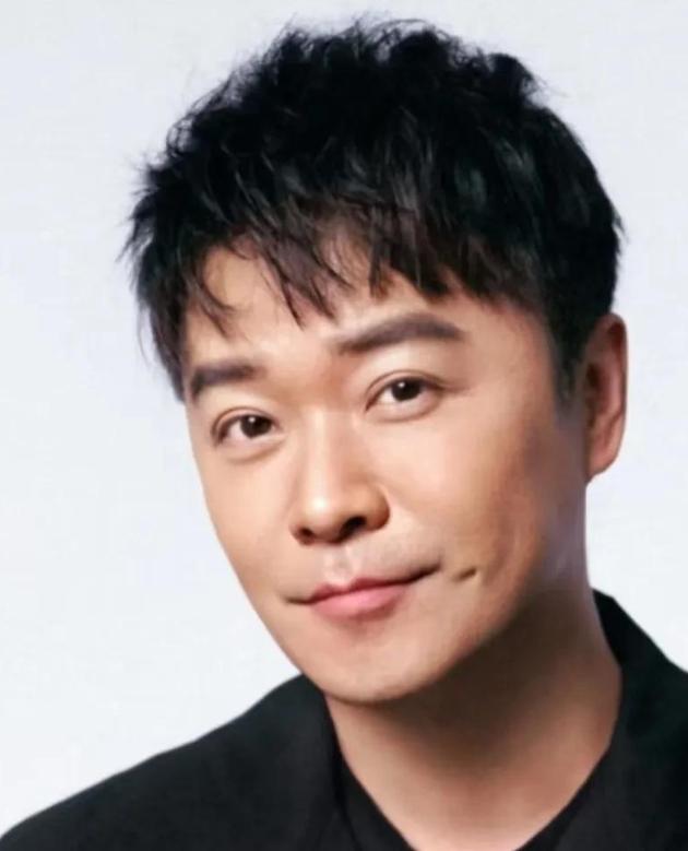 陈思诚给天下男人上了一课:47岁可以花心可以贪心,但千万要收心