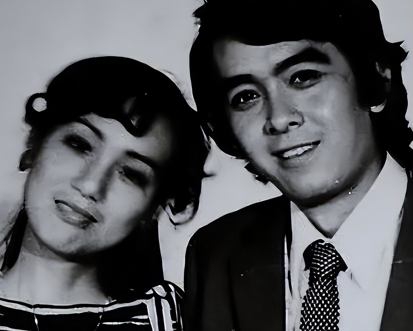 她长得漂亮演技好，却和一个导演同居27年没结婚，临终前却后悔了