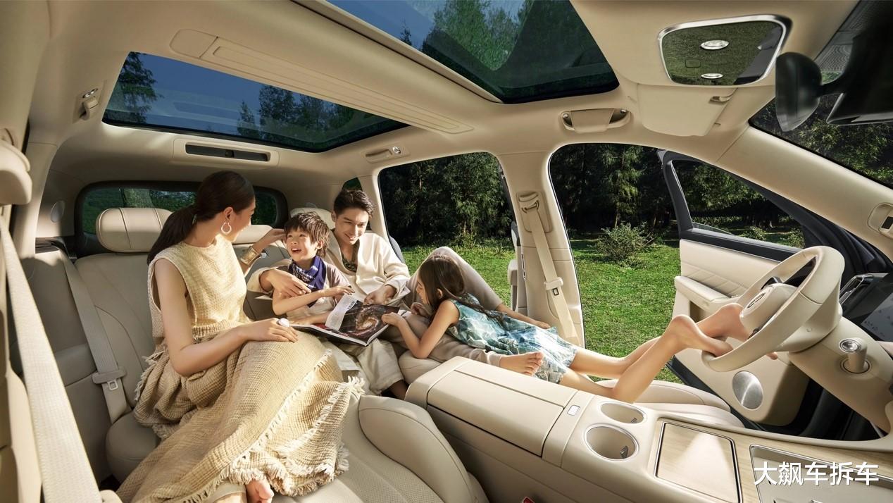 问界M8重塑40万级豪华SUV消费逻辑