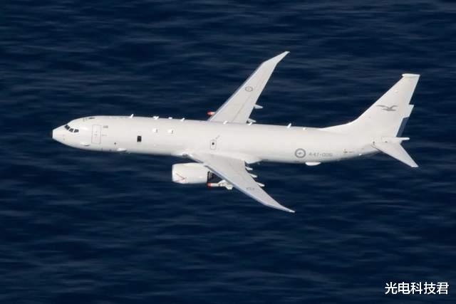 与美国签署稀土协议时，澳方军机非法闯入西沙，南部战区严厉正告