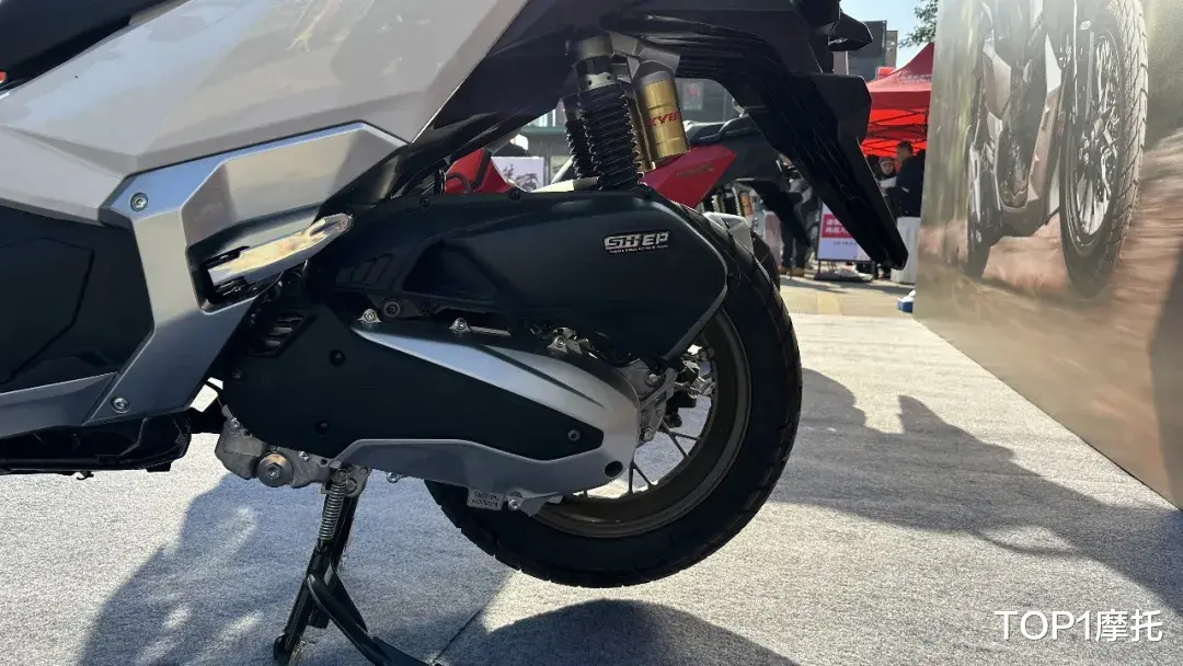 能否平替ADV150，新大洲本田NS150XC试驾，飞坡、滑胎、烂路信手拈来