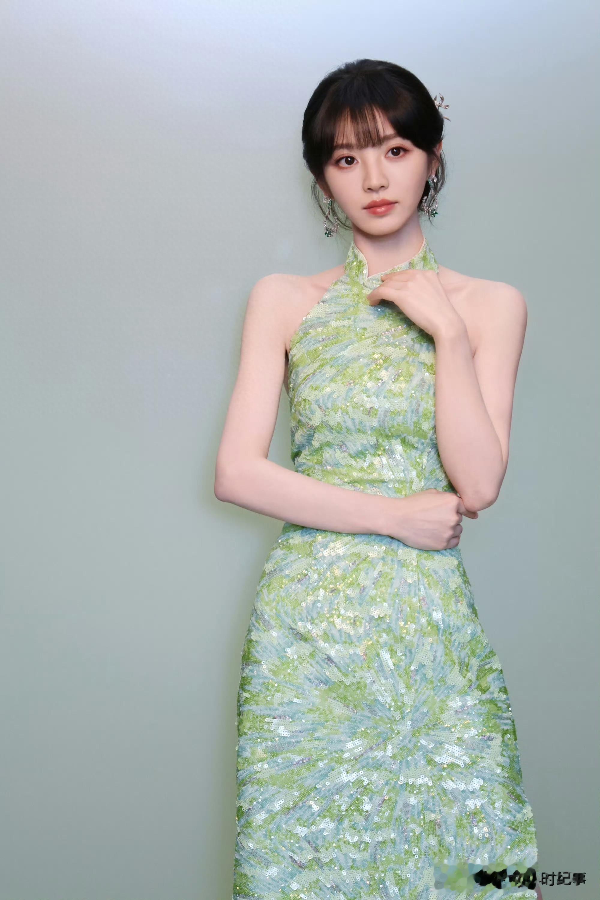 田曦薇｜爱上新中式只需要一个她，简直是行走的东方美学教科书