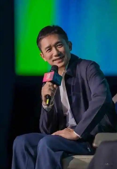 63岁梁朝伟不忍了!定居日本真相大白,张国荣的话总算有人信了