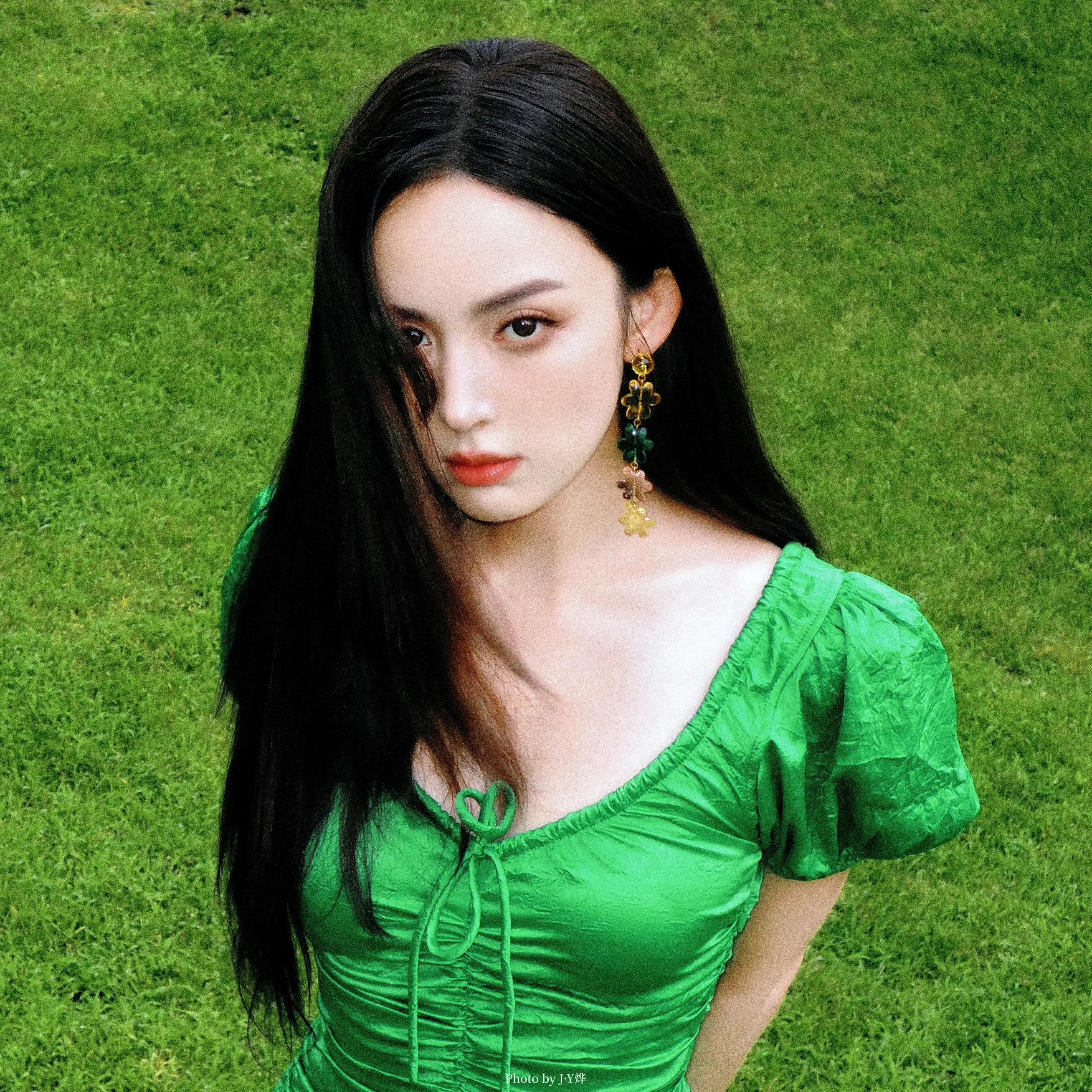 娜扎绿色写真美图