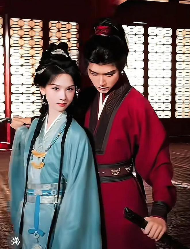 四个男主不如一个女主!陈都灵新剧开机,一人带飞全剧组