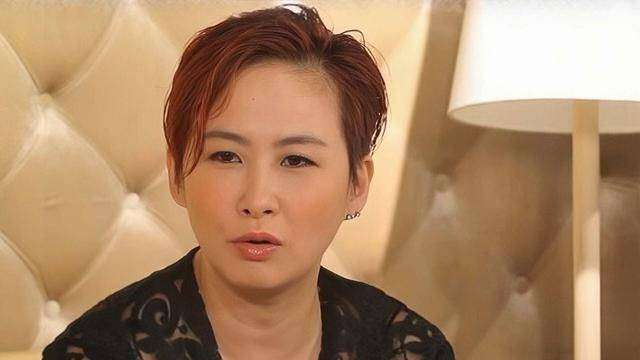 香港知名歌手公开发声明追债引关注！