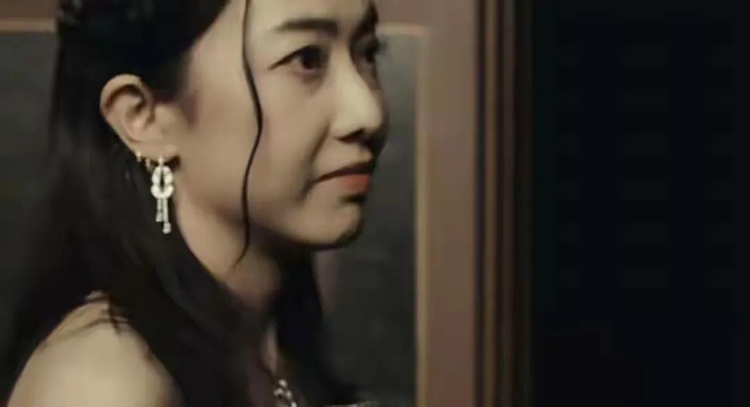 冯德伦为爱马仕走秀,须发皆白沧桑不敢认,郭晶晶和甘比罕见现身