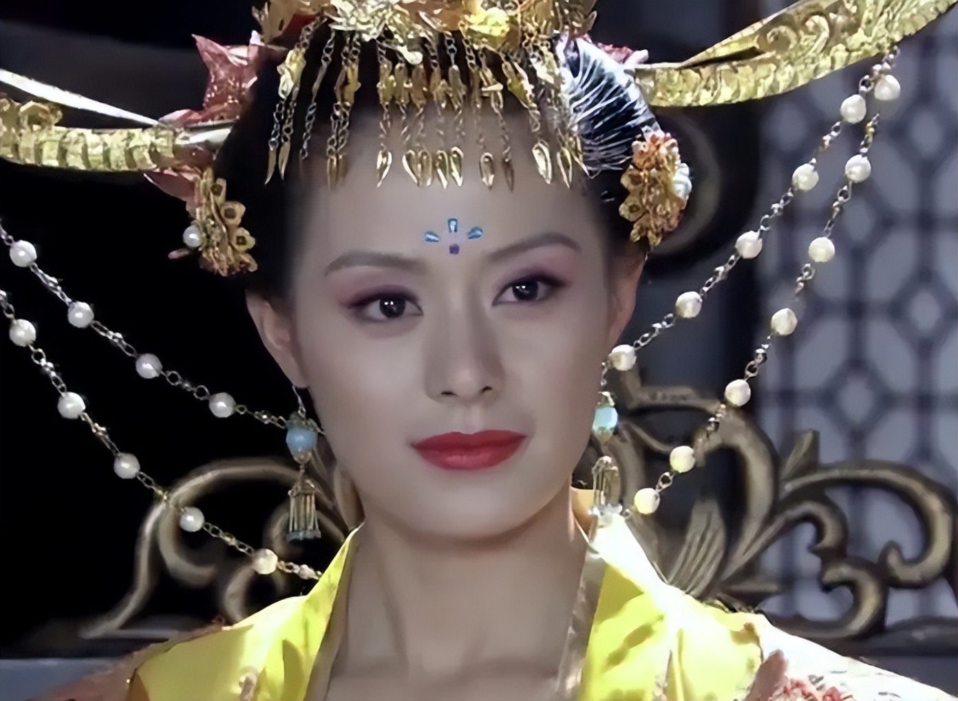 她是央视亲闺女，刘烨念念不忘的\初恋\，当41次女主却始终捧不红