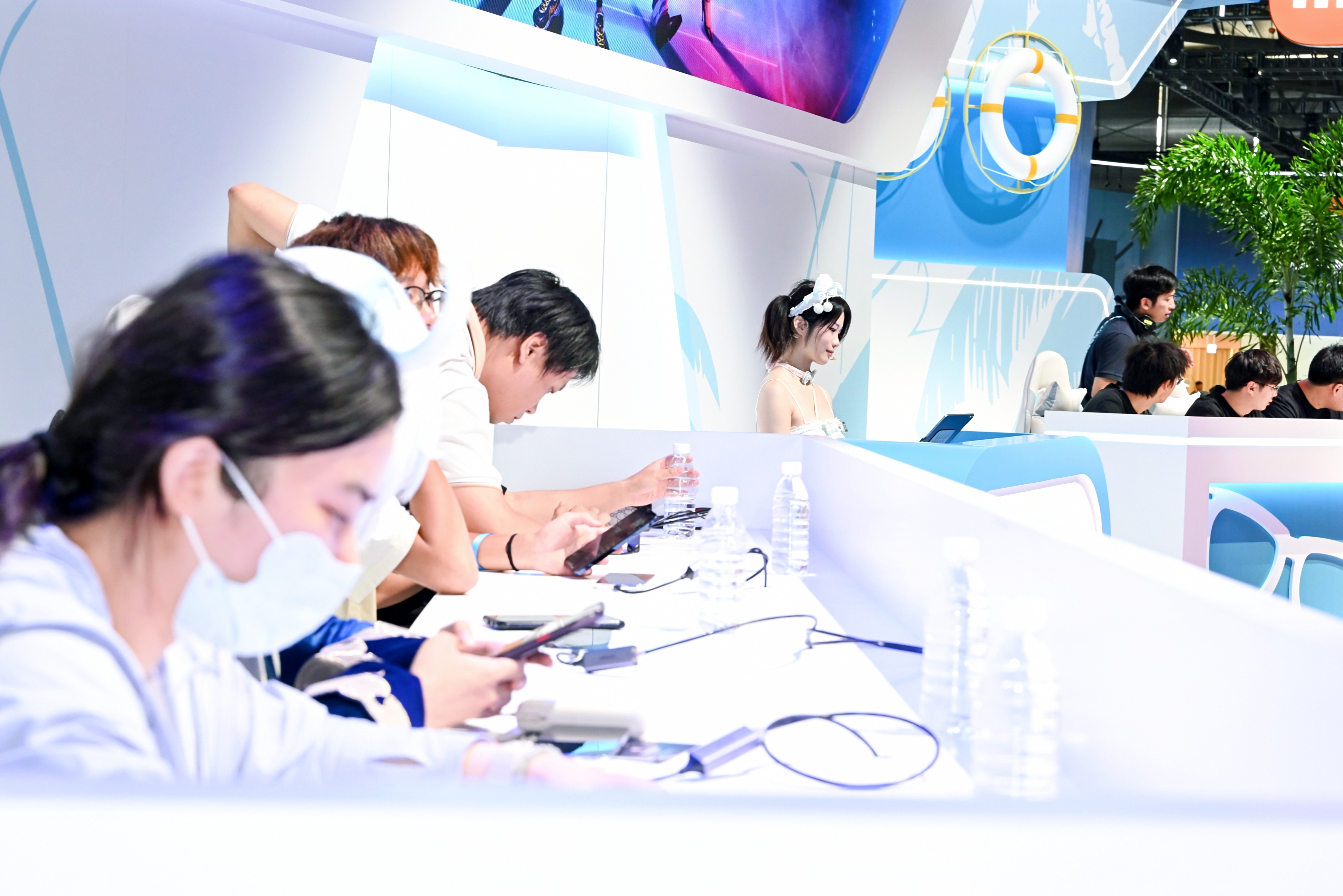 ChinaJoy荣耀展台图赏：在夏日乐园里体验扑面而来的青春气息！