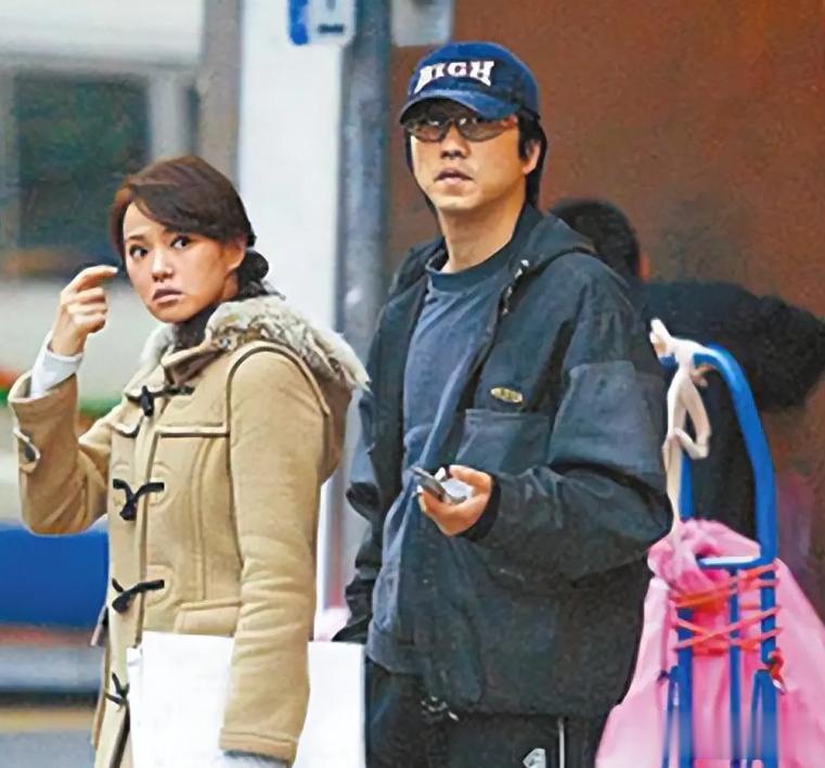 14年恋爱,9年婚姻,41岁离婚带娃,47岁再嫁,如今她被宠成公主