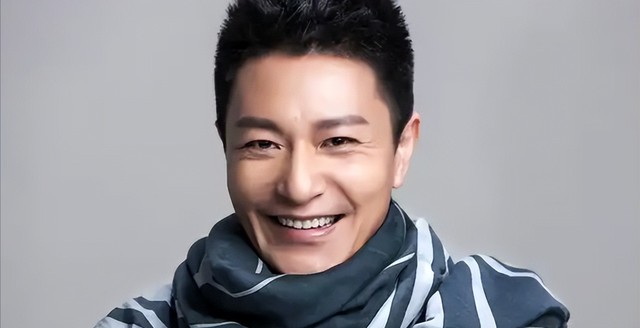 刚播6集，拿下飙升榜第一，一口气看完后我想说：此剧必爆