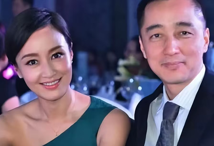 被传是陈坤儿子生母,离开央视的赵子琪,走上了另外一条道路