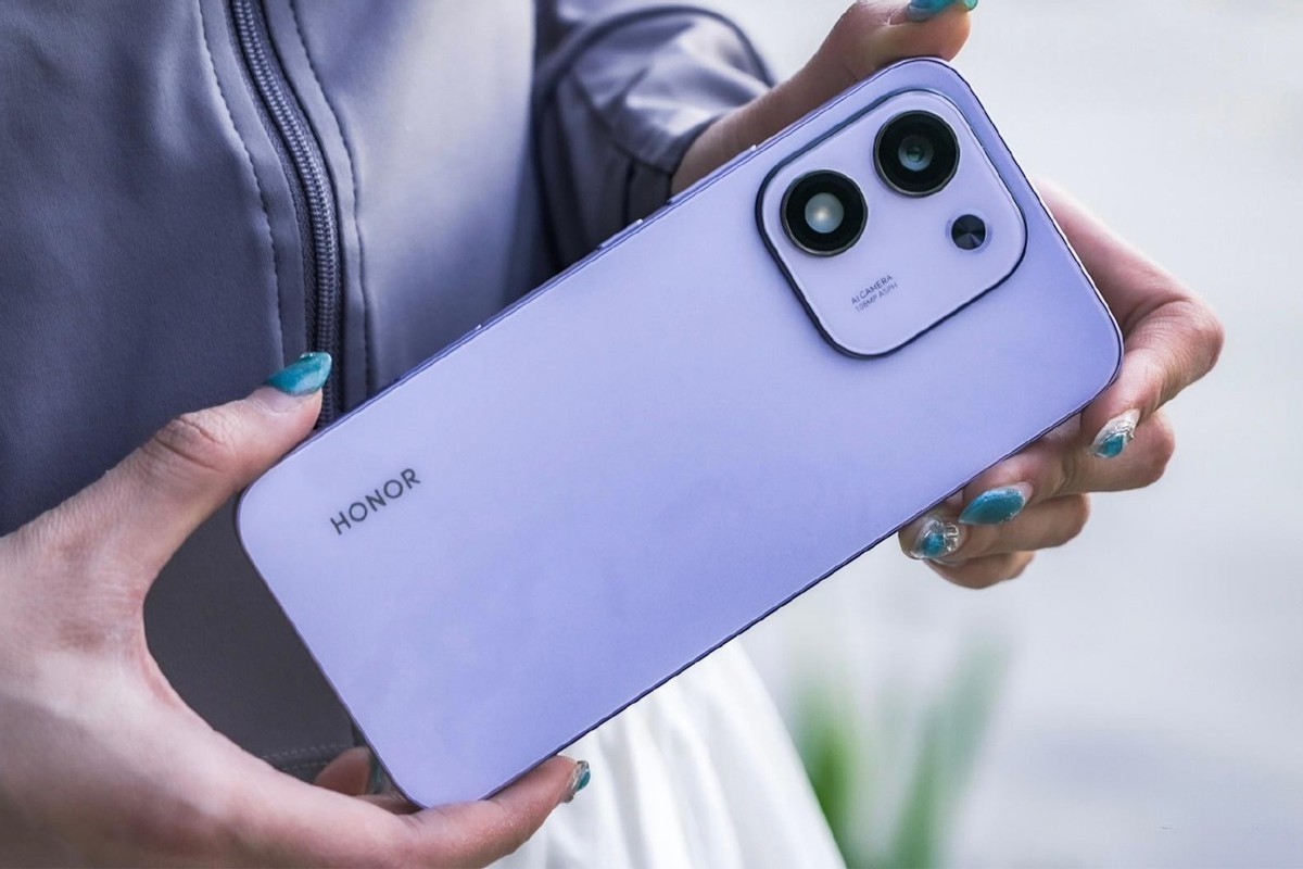 荣耀X70i又又上市了？更适合移动用户，双AI加持，国补后1104元