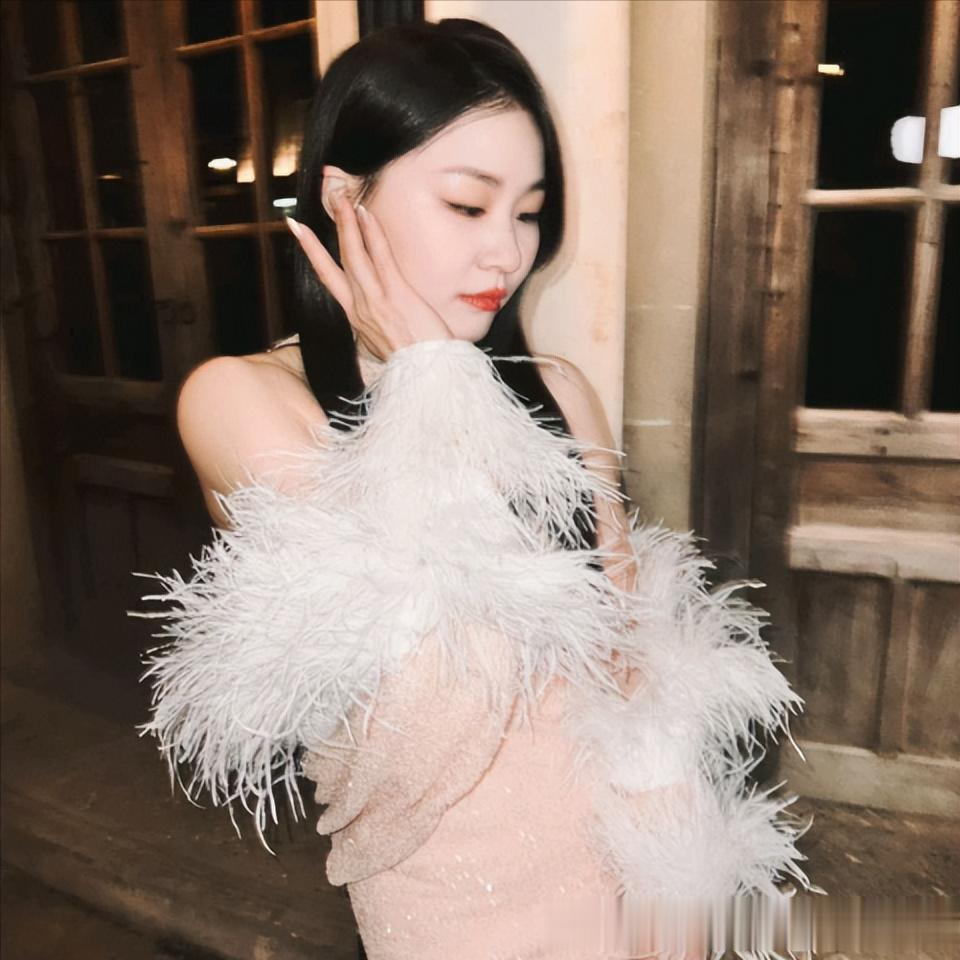 越是上流人越“下流”?知名男导演曝丑闻,蒋欣的含金量还在上升