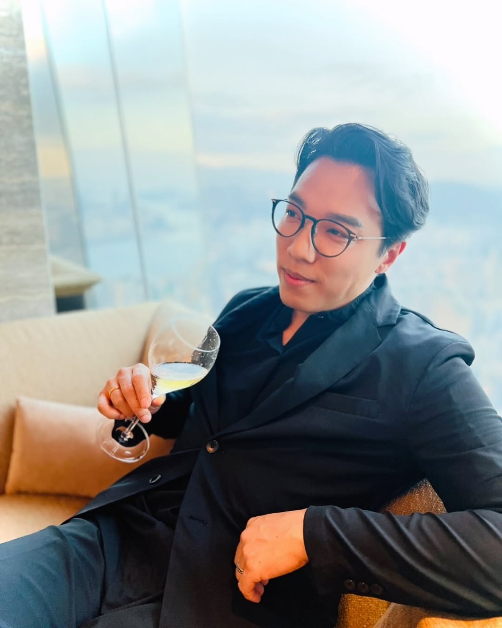 香港男星离开TVB后转行当培训师，可惜在TVB多年一直没有得到重用