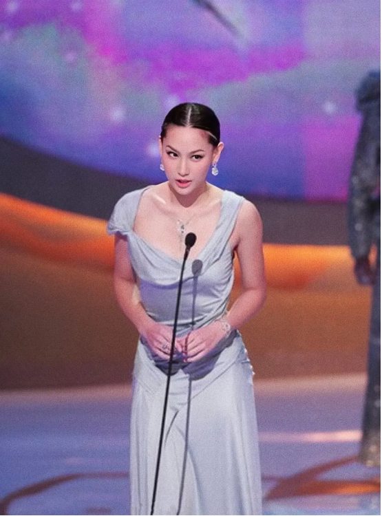 徐子珊退圈退得真彻底，卖房卖车零社交，连好友吴卓羲也找不到她