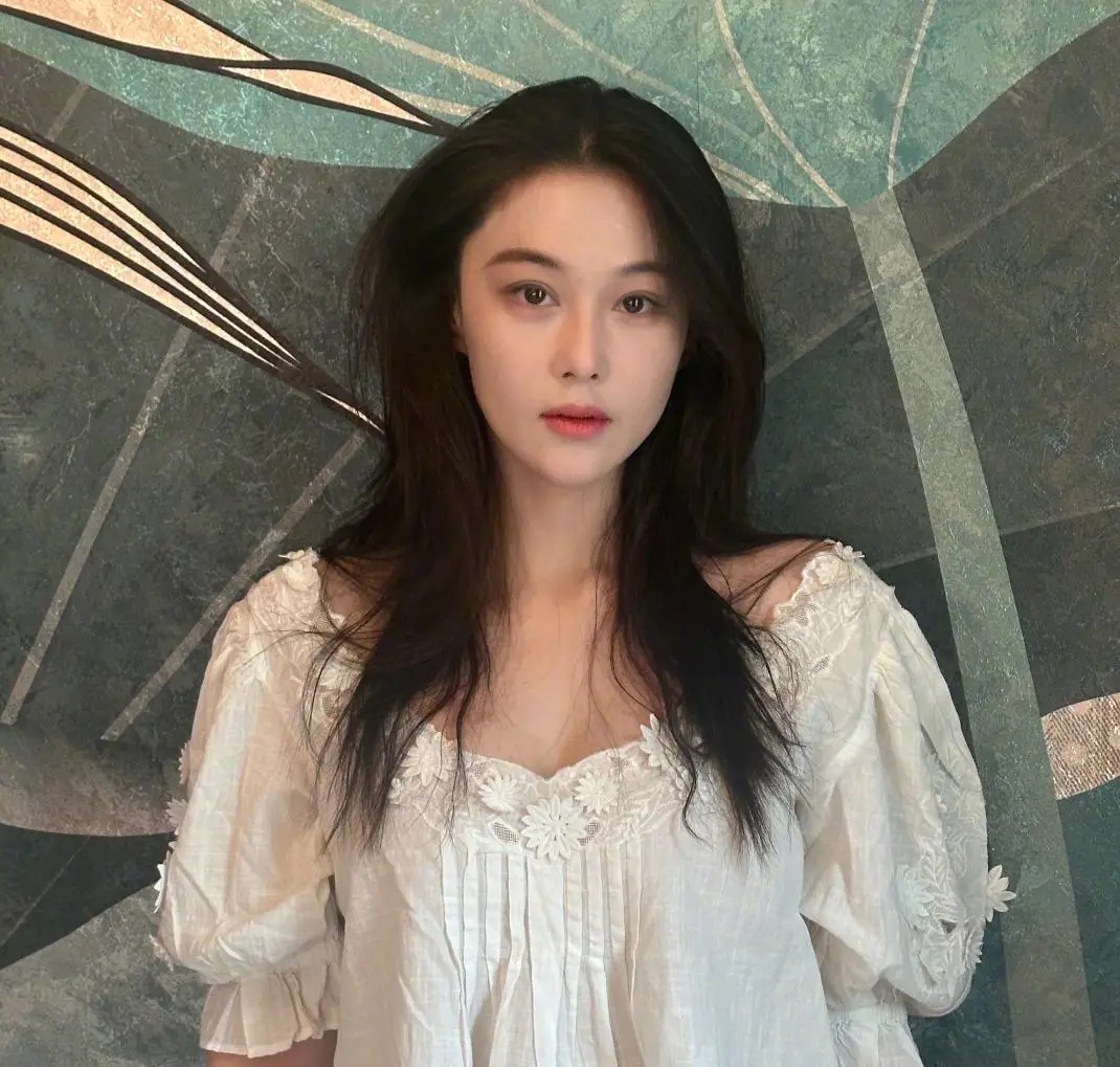 何捷也没想到,结婚7年后,妻子张馨予仅凭一个举动实现口碑暴增