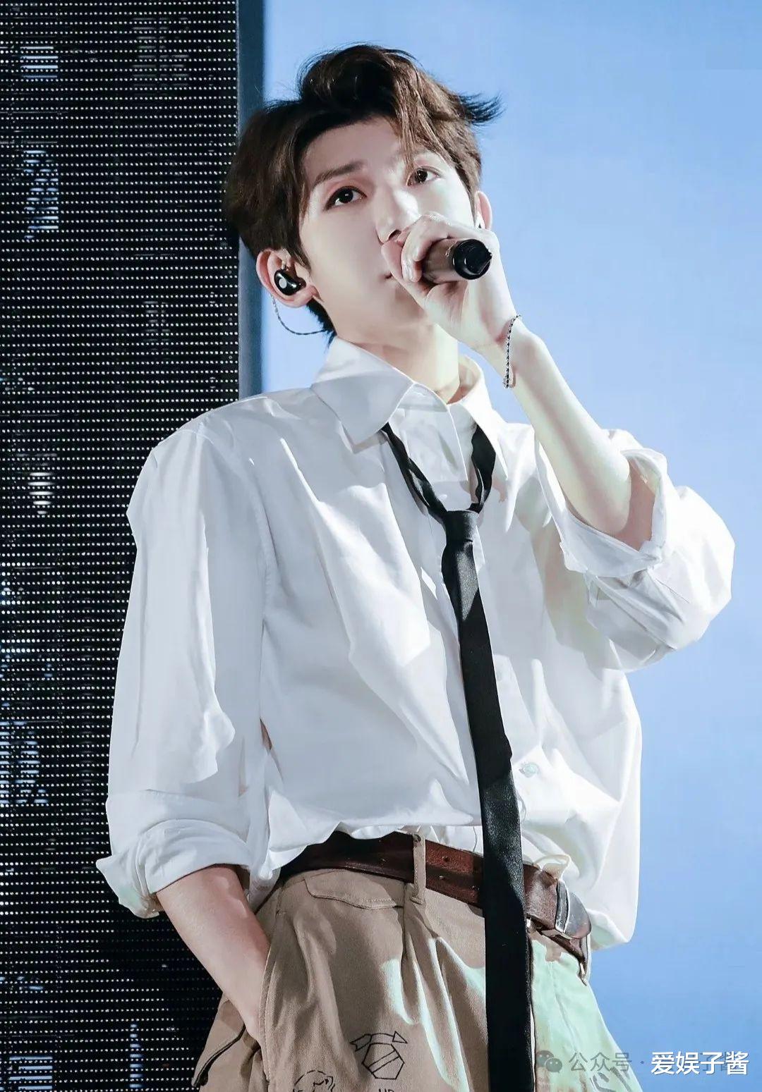 单飞8年,25岁王源现状堪忧:昔日顶流能否逃过“陈志朋式”魔咒?