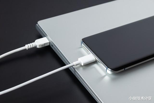 手机充电时,牢记这4点,不然离报废就不远了