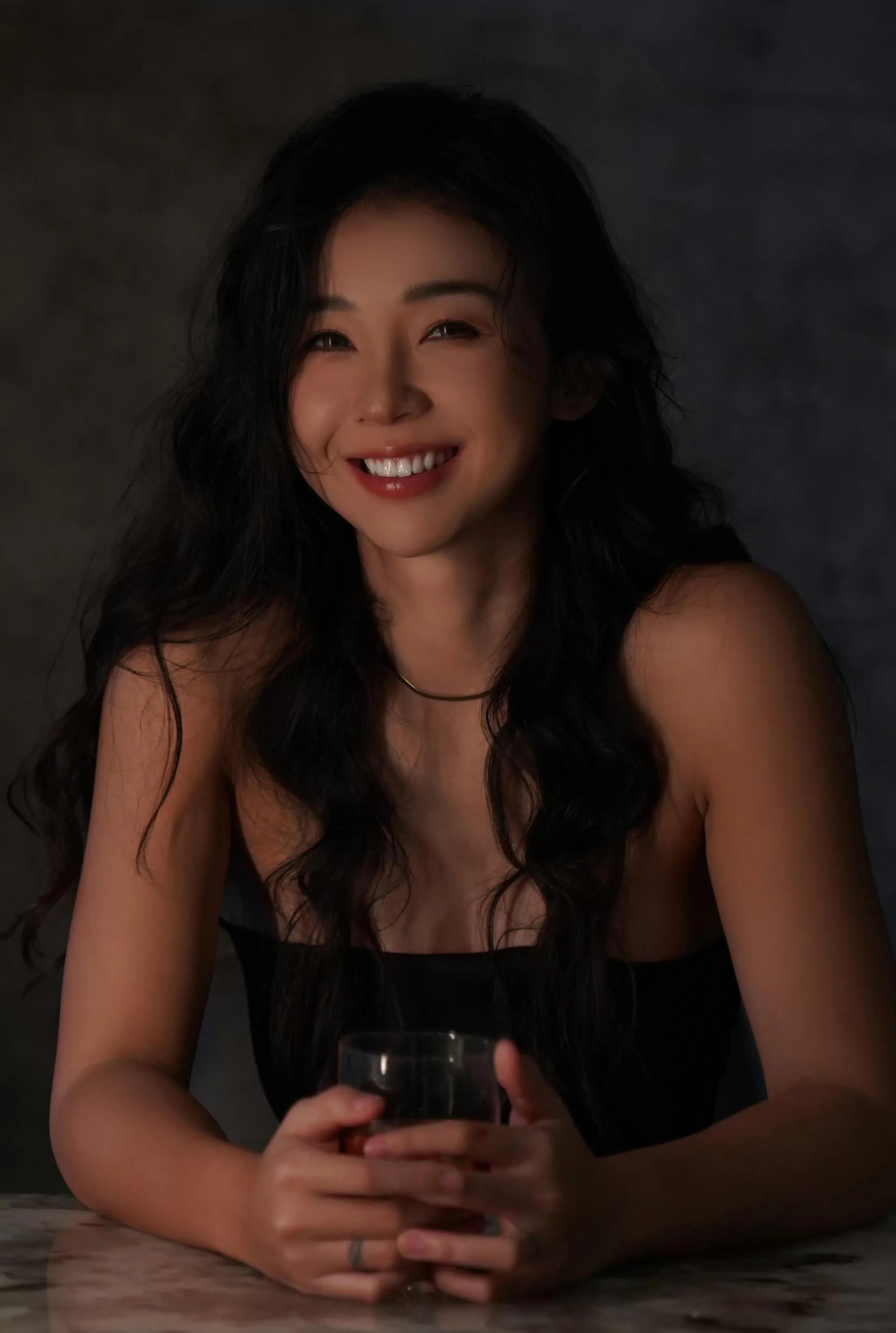 体育频道主持人张曼源，霸道好身材（三）