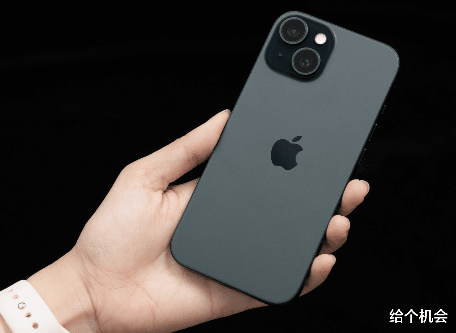 目前值得捡漏的苹果手机,从5999元跌至3999元,不用等新机了