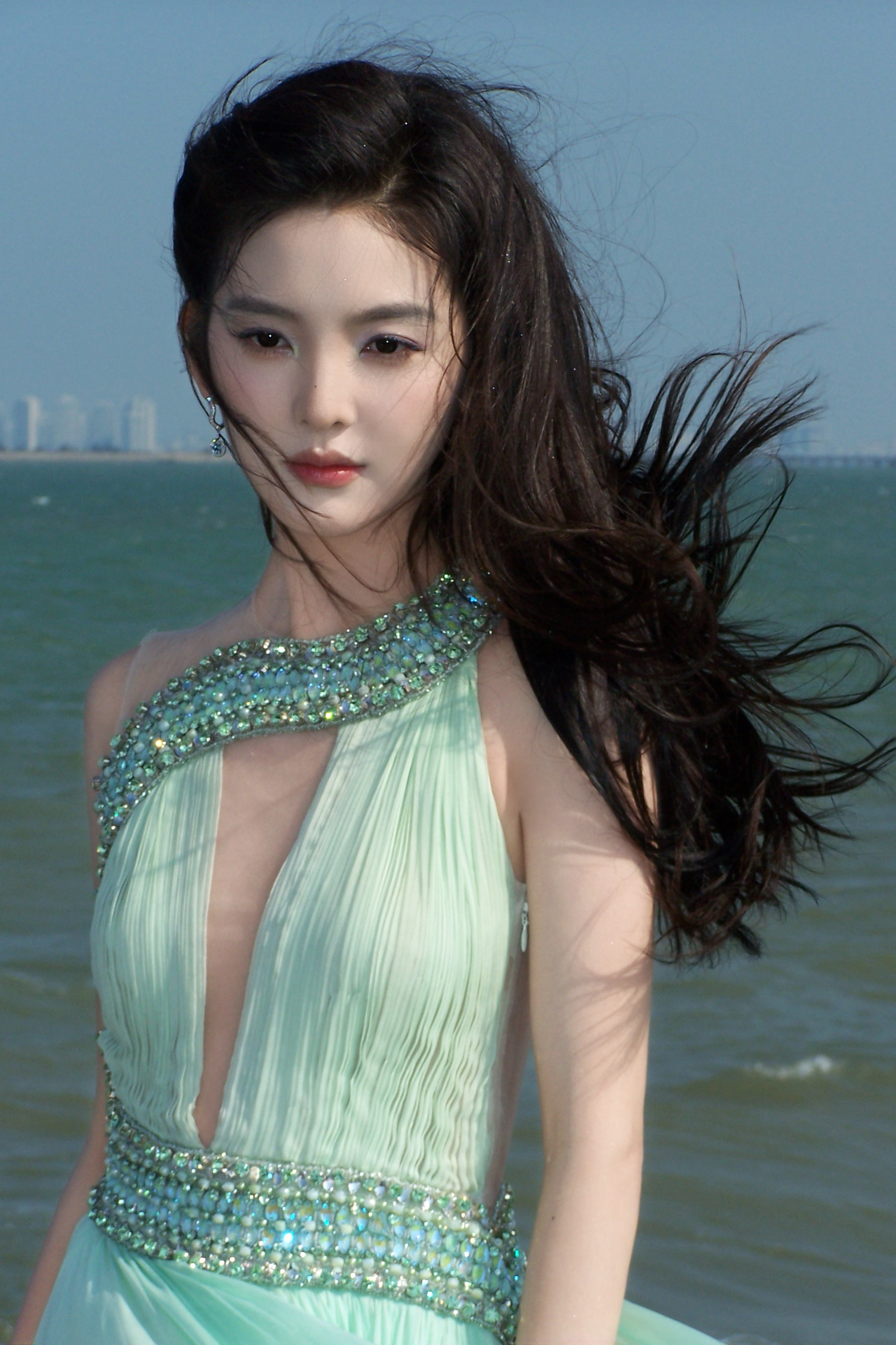 章若楠深V绿裙 清新唯美