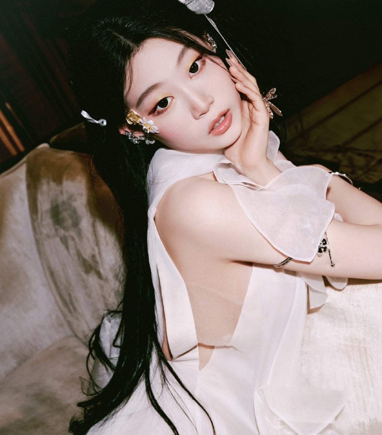 小沈阳也没想到，女儿千辛万苦出道，却在跨年演唱会上紧张到跑调
