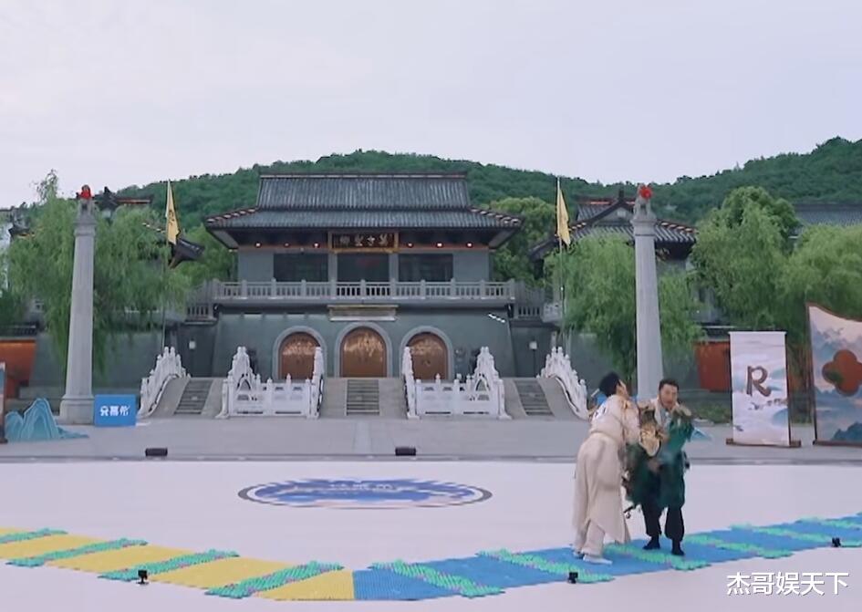 郑恺的“耍赖”，白鹿的“违规”，让这期《跑男》彻底翻车