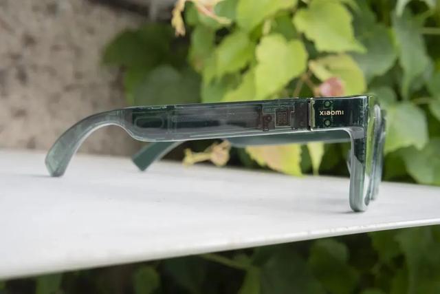 首銷破三萬臺，「賣爆」的小米眼鏡給行業帶來了什么？