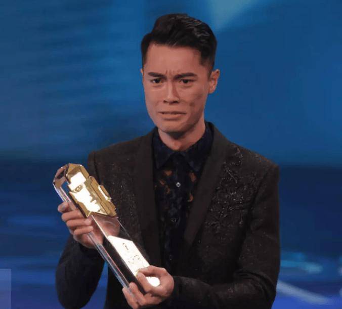 TVB前男星偷食港姐后转行当保安,前偷食对象尴尬称没碰到:我们在VIP包厢