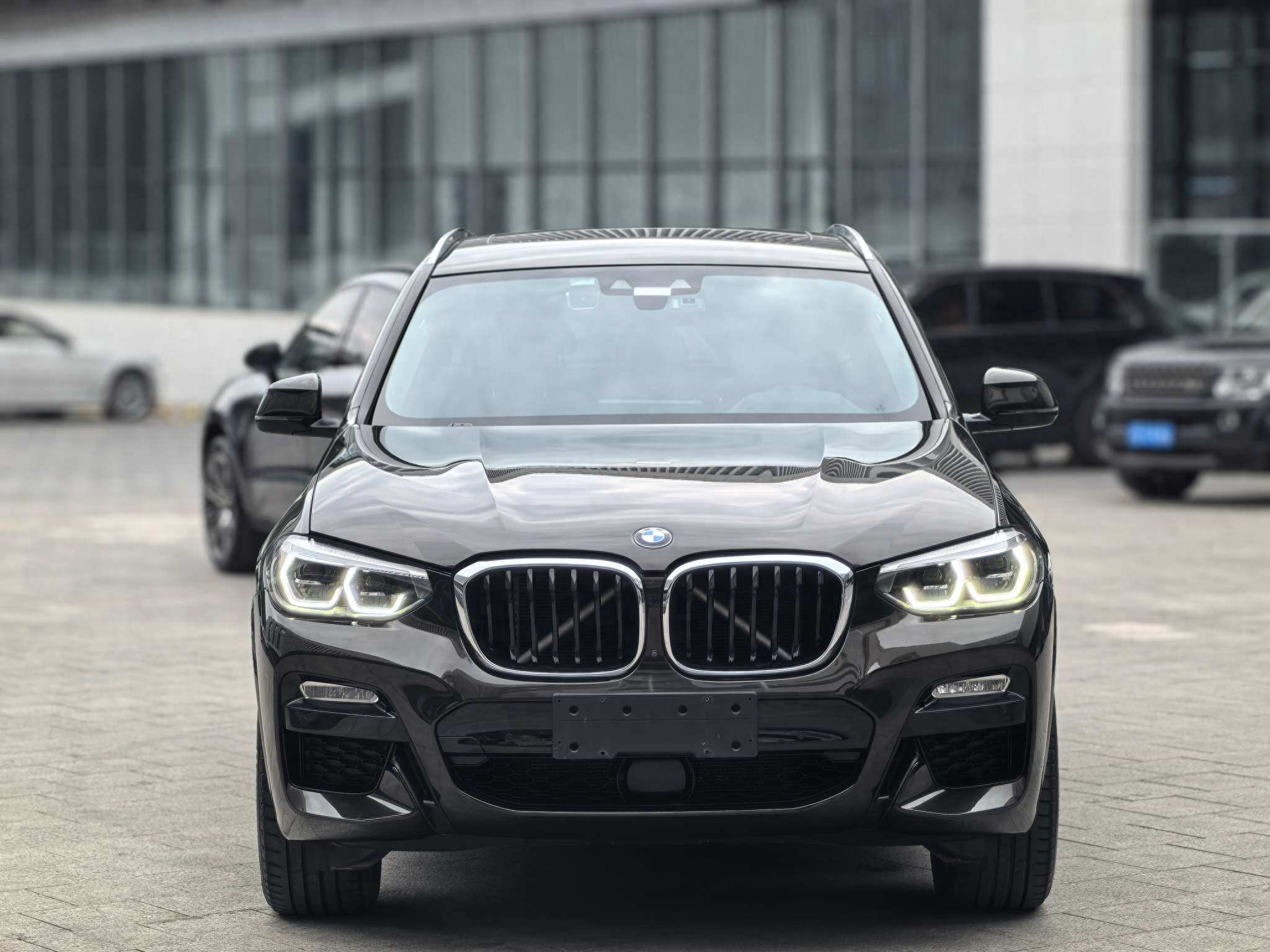 15万多拿下18年宝马X3，6.8秒破百，圆你蓝天白云梦？