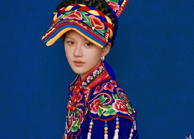 赵露思民族风美出圈！怼脸拍太惊艳，新剧《许我耀眼》未播先炸！