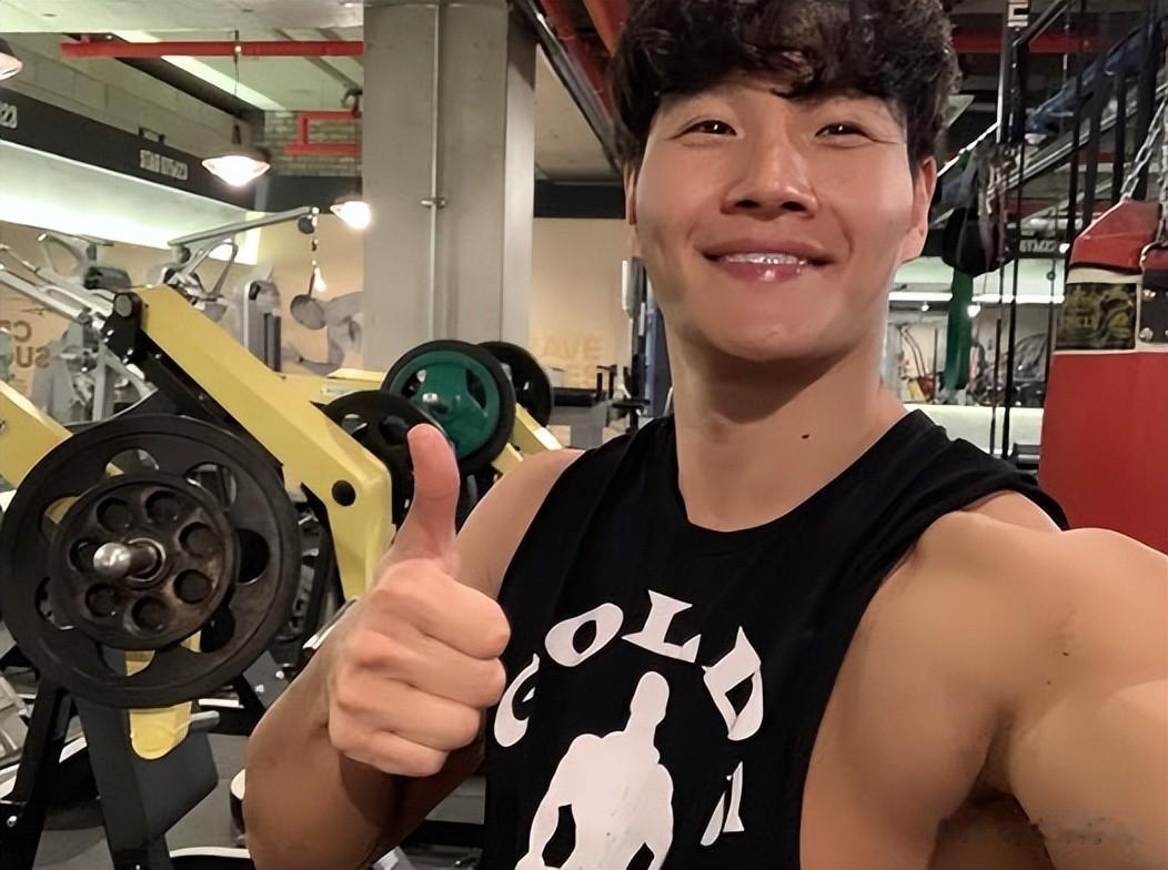 有生之年系列!金钟国官宣结婚,《RM》全员被吓傻、新娘成最大谜团