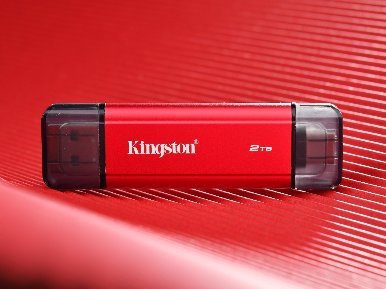 金士頓Dual Portable雙接口移動固態(tài)硬盤評測：優(yōu)盤身形，固態(tài)實