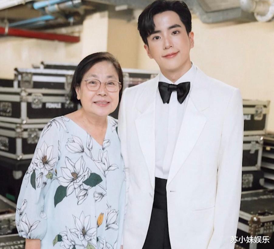 泰星Nonkul失去母亲后首次受访，特别感谢女友Aff给予巨大帮助