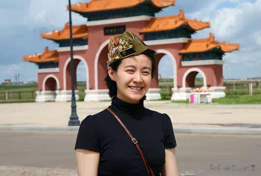 嫁大13岁名导被捧红,丈夫病逝后不愿再演戏,57岁的剧雪现状如何