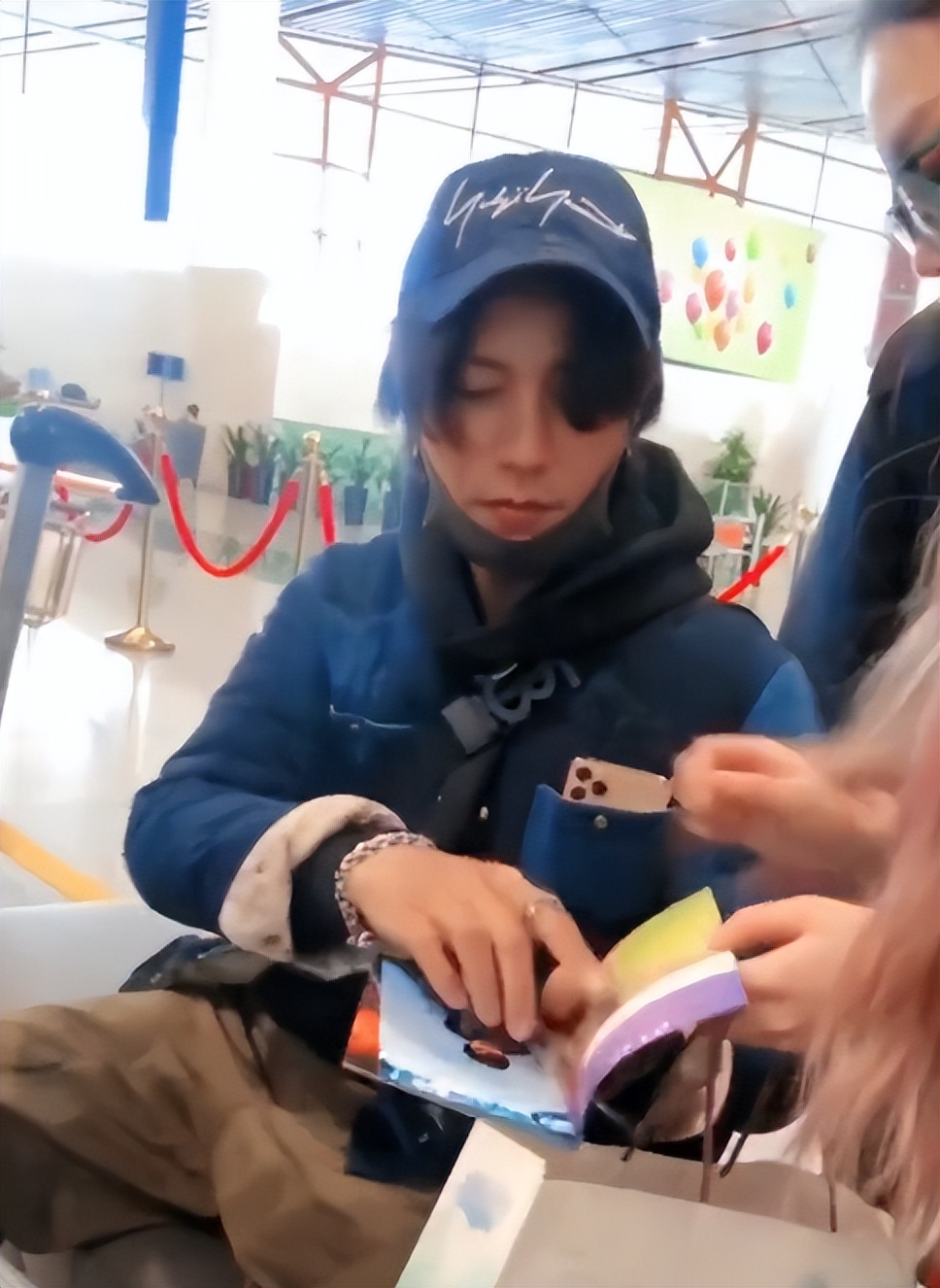 巴宝莉生图,蒋勤勤嫩了,刘雯脸凹,张宥浩狗啃头,陈坤咋老成这