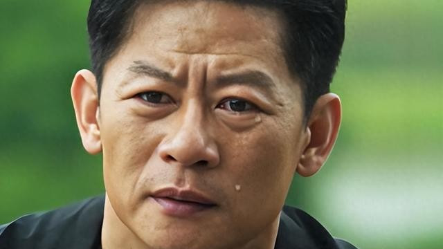 他们原来是夫妻，两人恩爱27年，李健42岁凭借《狂飙》出圈